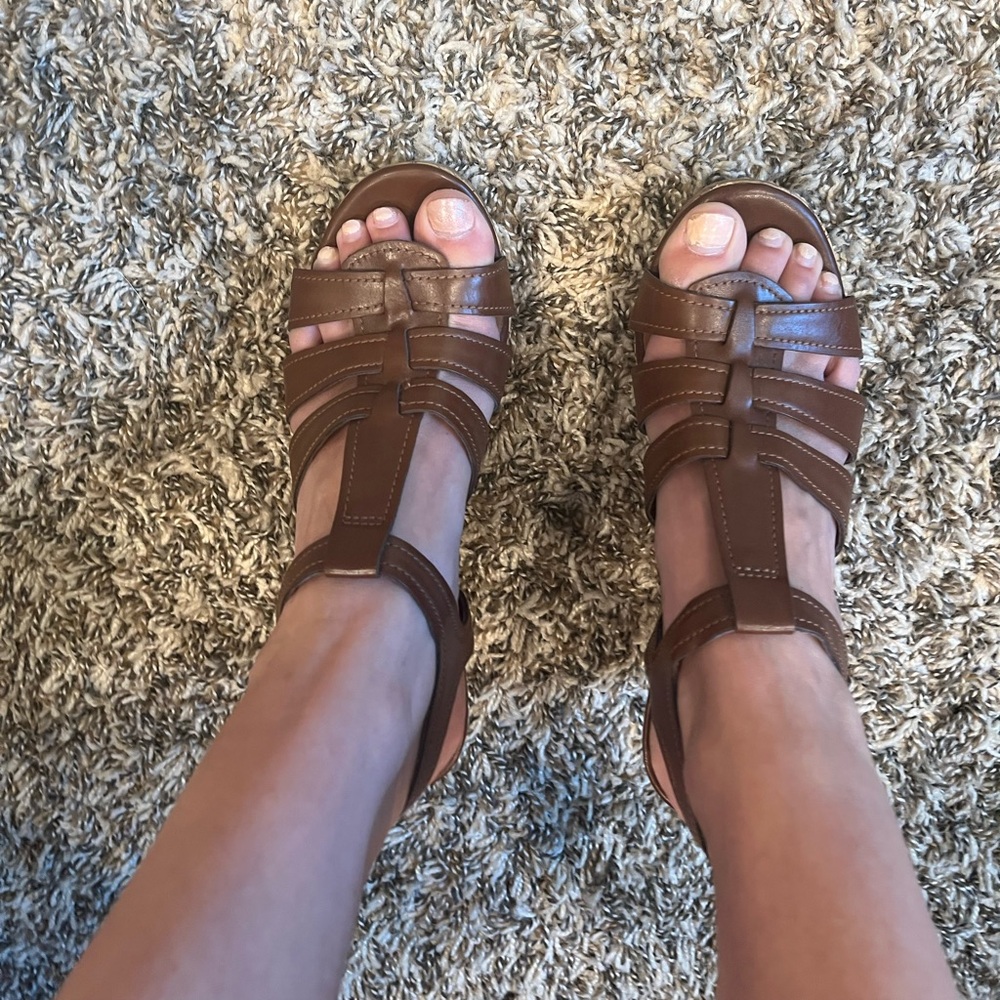 Hardy worn Franco Sarto wedges